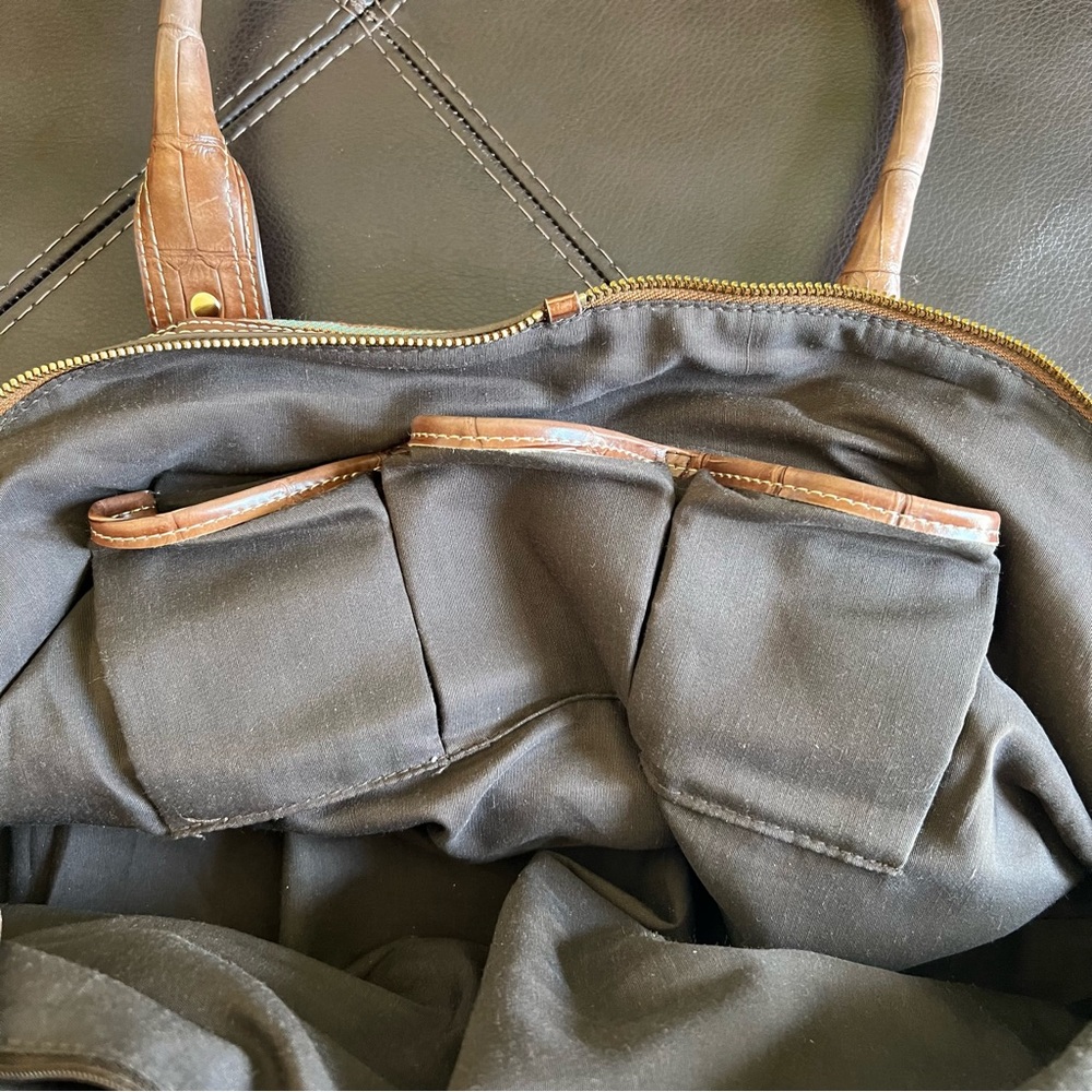 Liz Claiborne Peach Shoulder Purse - Picture 9 of 10